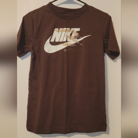 Nike Men's Chocolate Brown Short Sleeve Tee - Picture 1 of 2